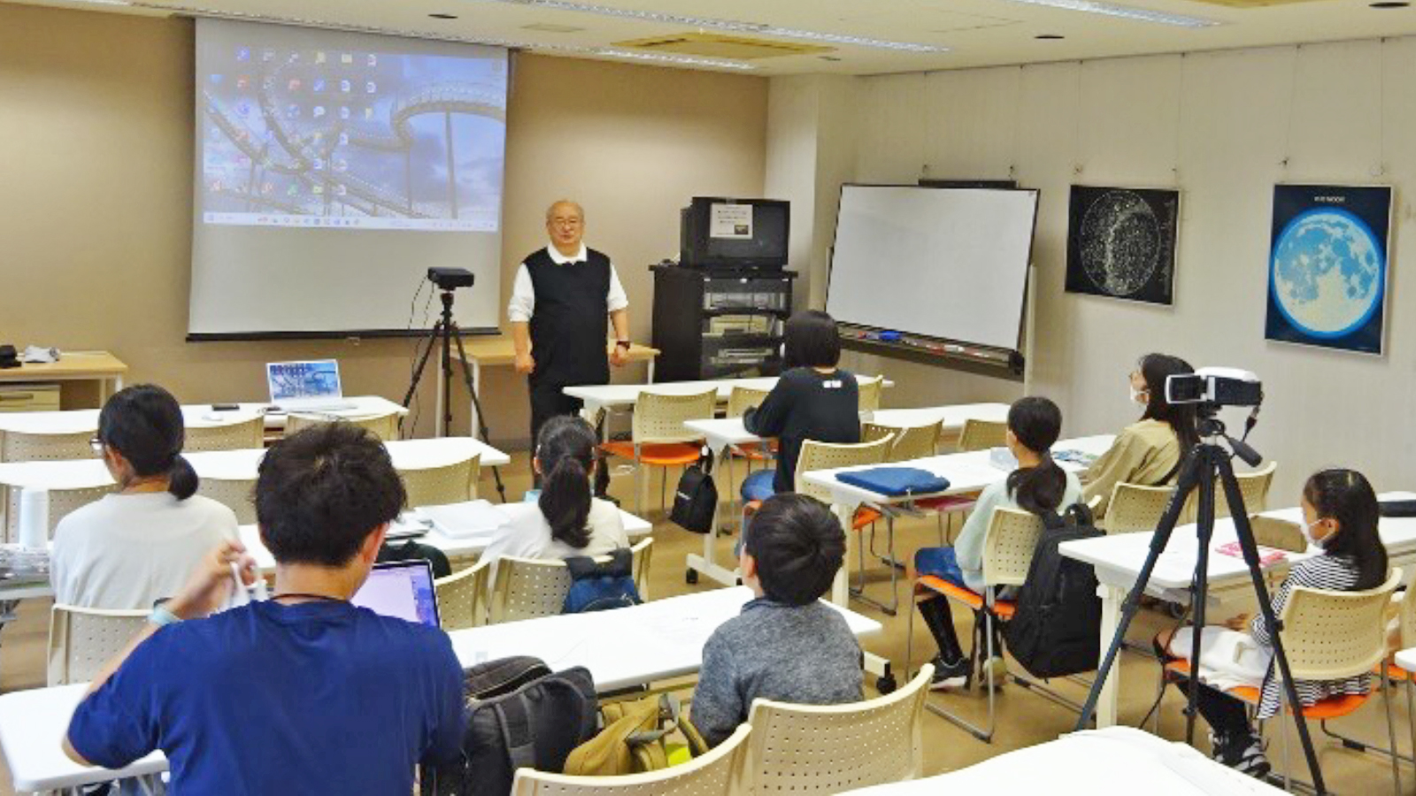 プレゼンテーションの作り方とワークショップ「糸電話」の様子